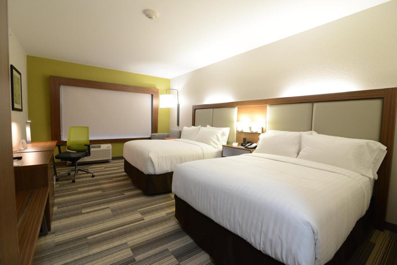 Holiday Inn Express & Suites Chicago North Shore - Niles By Ihg מראה חיצוני תמונה