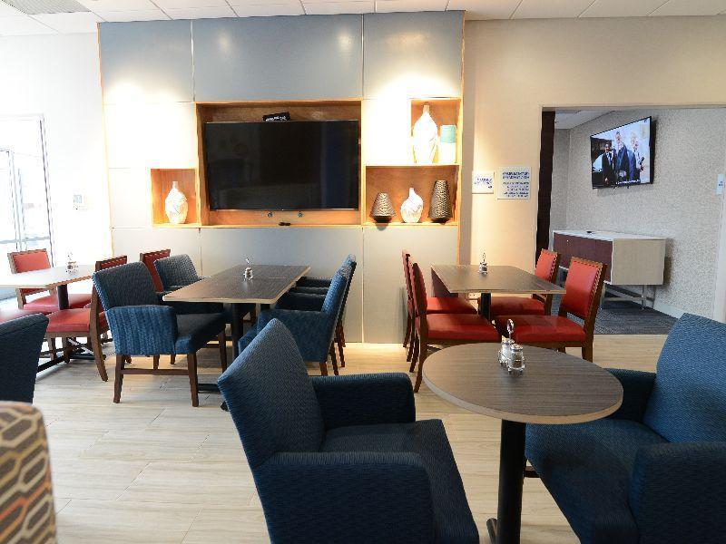 Holiday Inn Express & Suites Chicago North Shore - Niles By Ihg מראה חיצוני תמונה