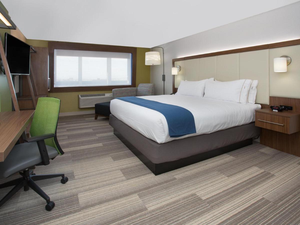 Holiday Inn Express & Suites Chicago North Shore - Niles By Ihg מראה חיצוני תמונה