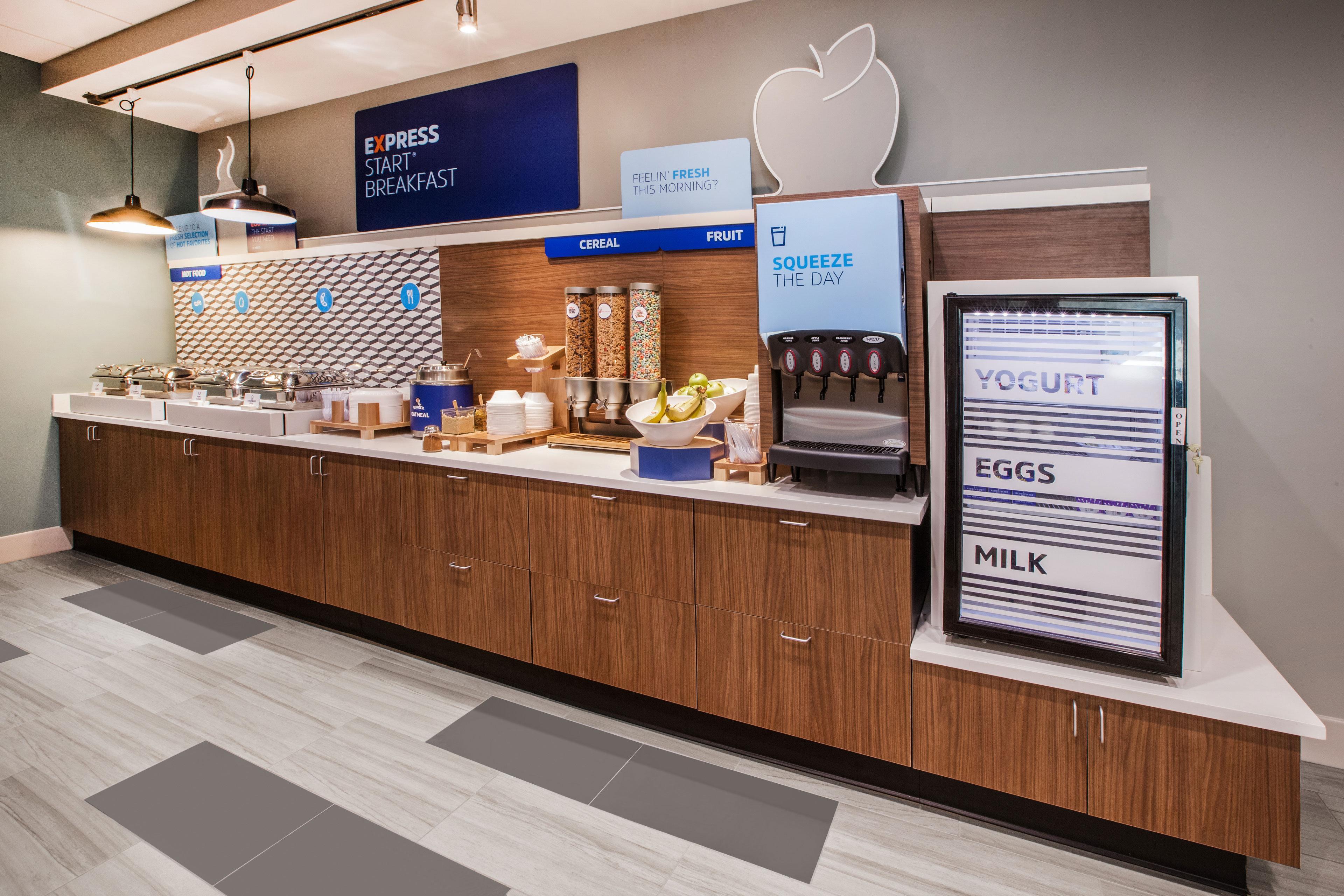 Holiday Inn Express & Suites Chicago North Shore - Niles By Ihg מראה חיצוני תמונה
