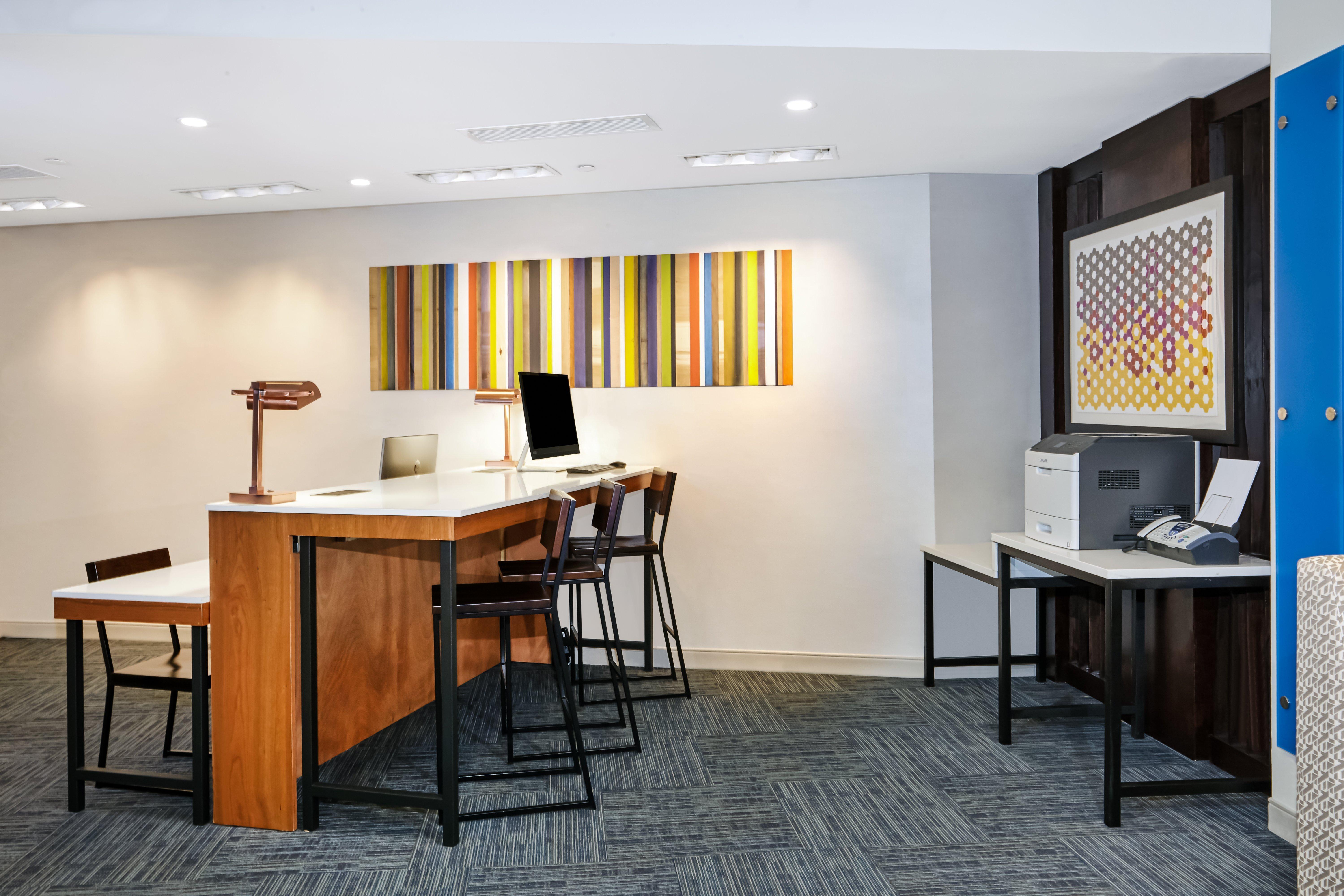 Holiday Inn Express & Suites Chicago North Shore - Niles By Ihg מראה חיצוני תמונה